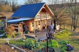 Blockbohlenhaus LIVINGTON (Extra Isoliert, 44+44 mm), 50 m² customer 1
