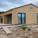 Ein neues Zuhause in einem gemütlichen Wohnhaus aus Holz in Leiria, Portugal