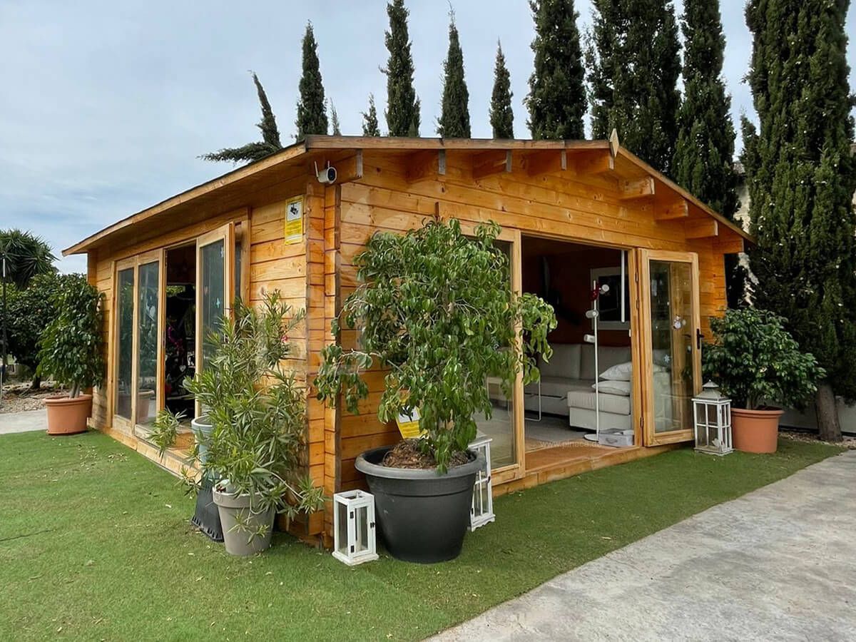 Gartenhaus aus Holz MIA (Isoliert, 44+44 mm), 5.5x5.5 m, 30 m²